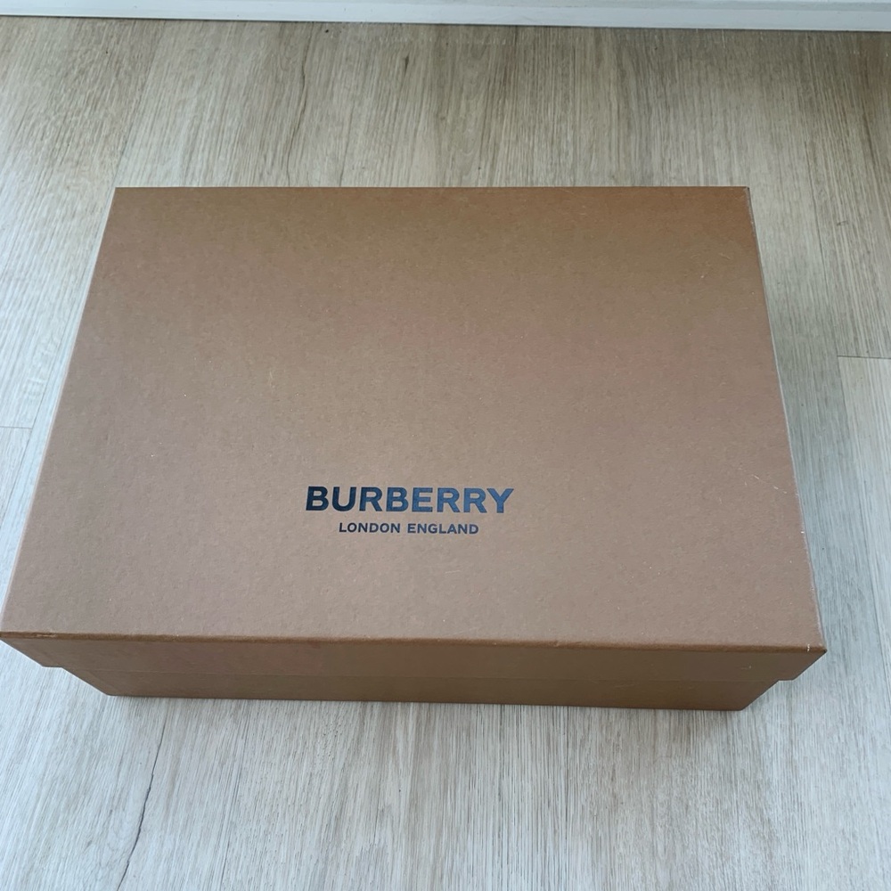 Burberry White Icon Stripe Arthur Sneakers - Picture 11 of 11